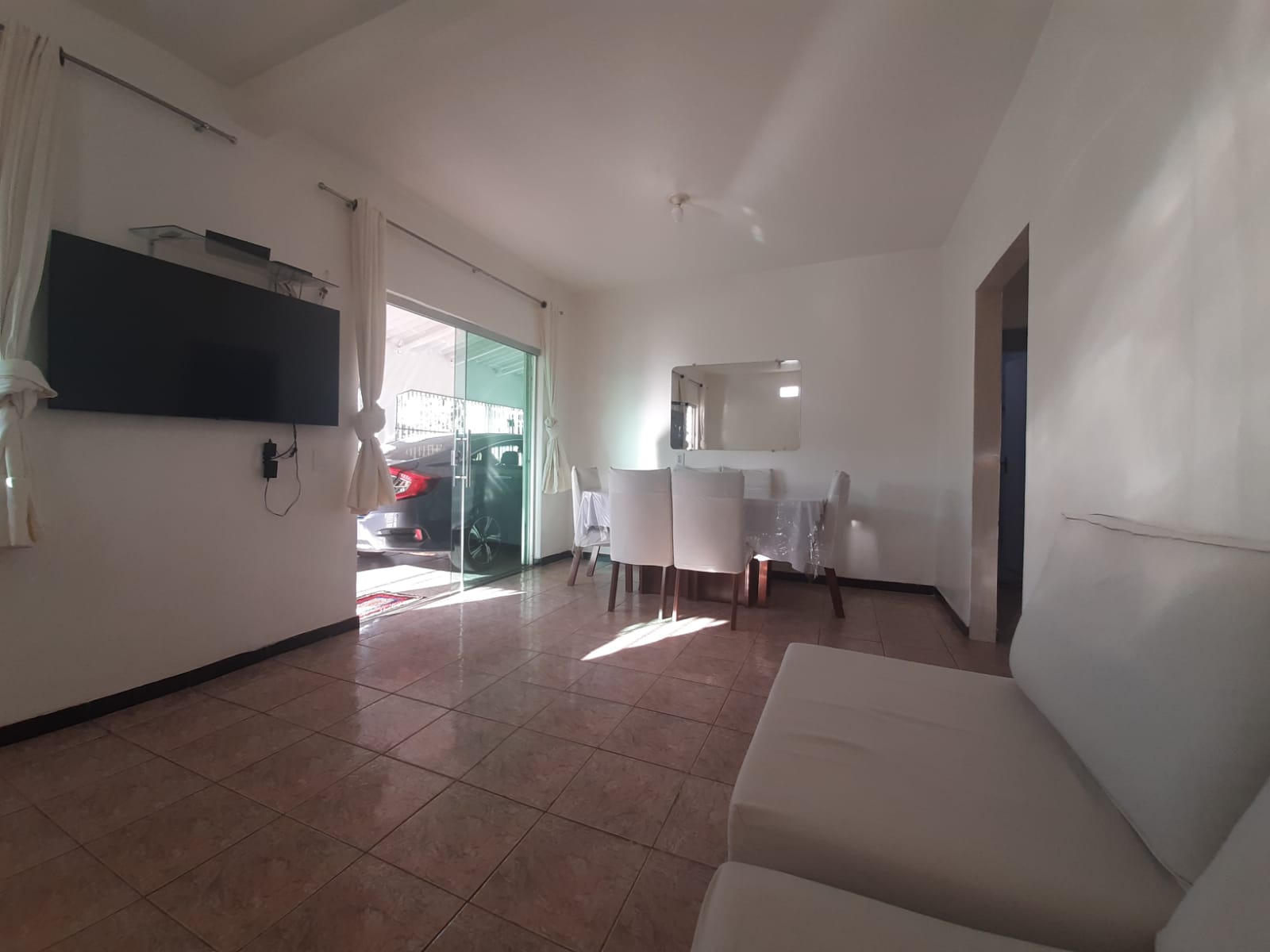 Imagem Casa com 2 Quartos à Venda, 80 m²em Recanto das Emas - Brasília