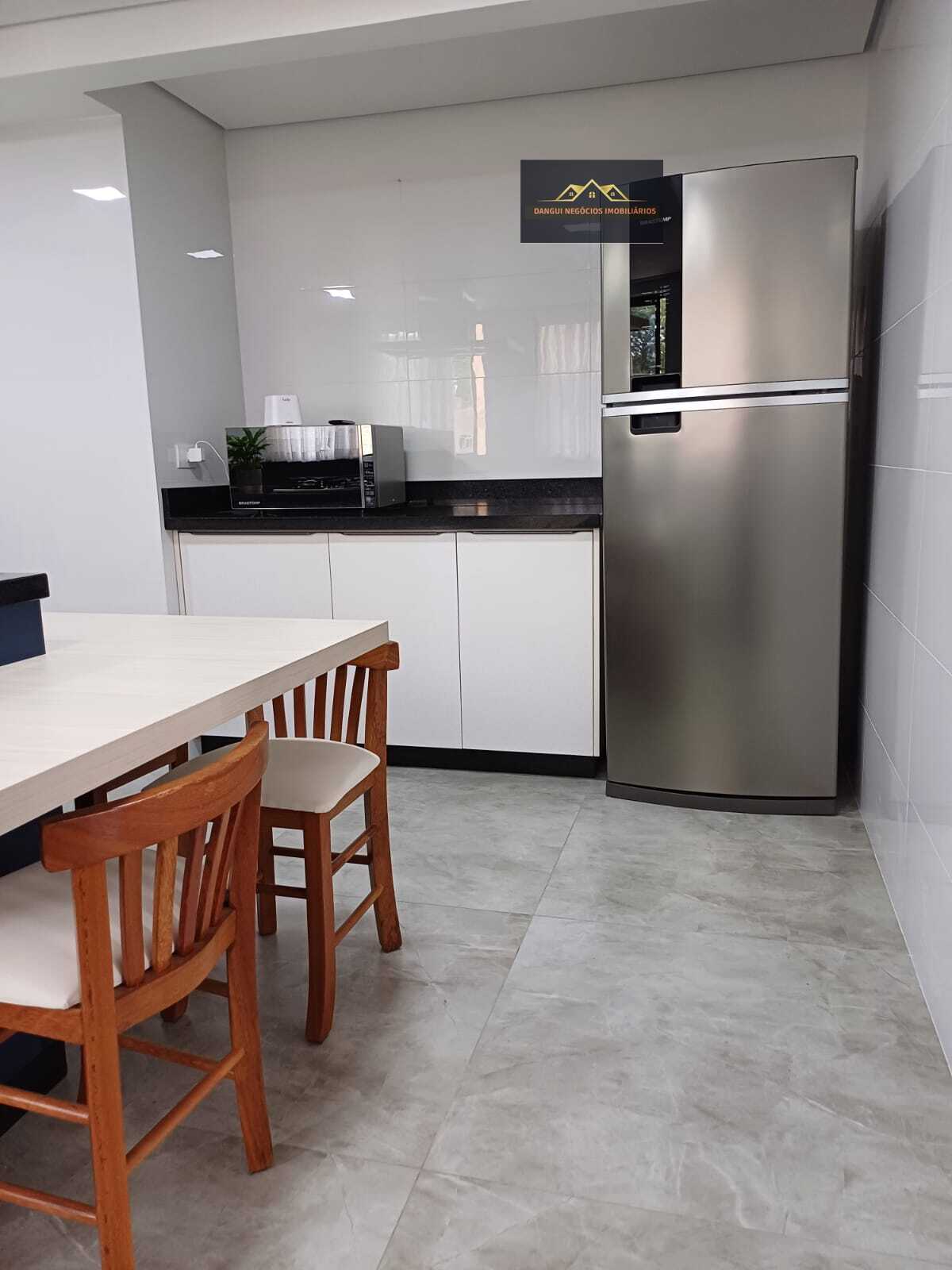 Imagem Apartamento com 4 Quartos à Venda, 147 m²em Portão - Curitiba