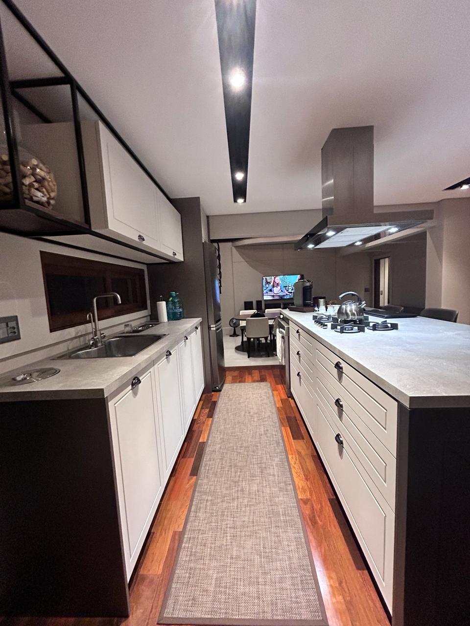 Foto do imóvel: Casa com 3 Quartos à Venda, 258 m² em Butiatuvinha - Curitiba