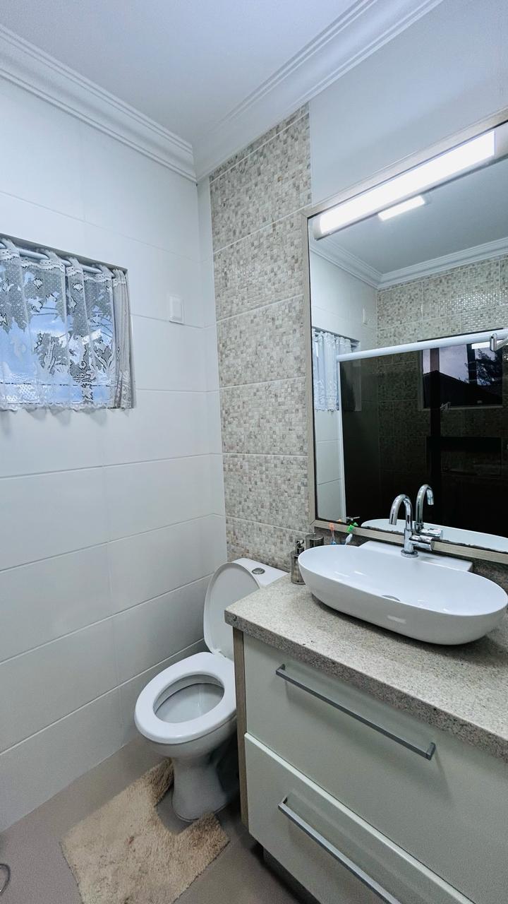 Foto do imóvel: Sobrado com 3 Quartos à Venda, 222 m²em Barra do Aririú - Palhoça