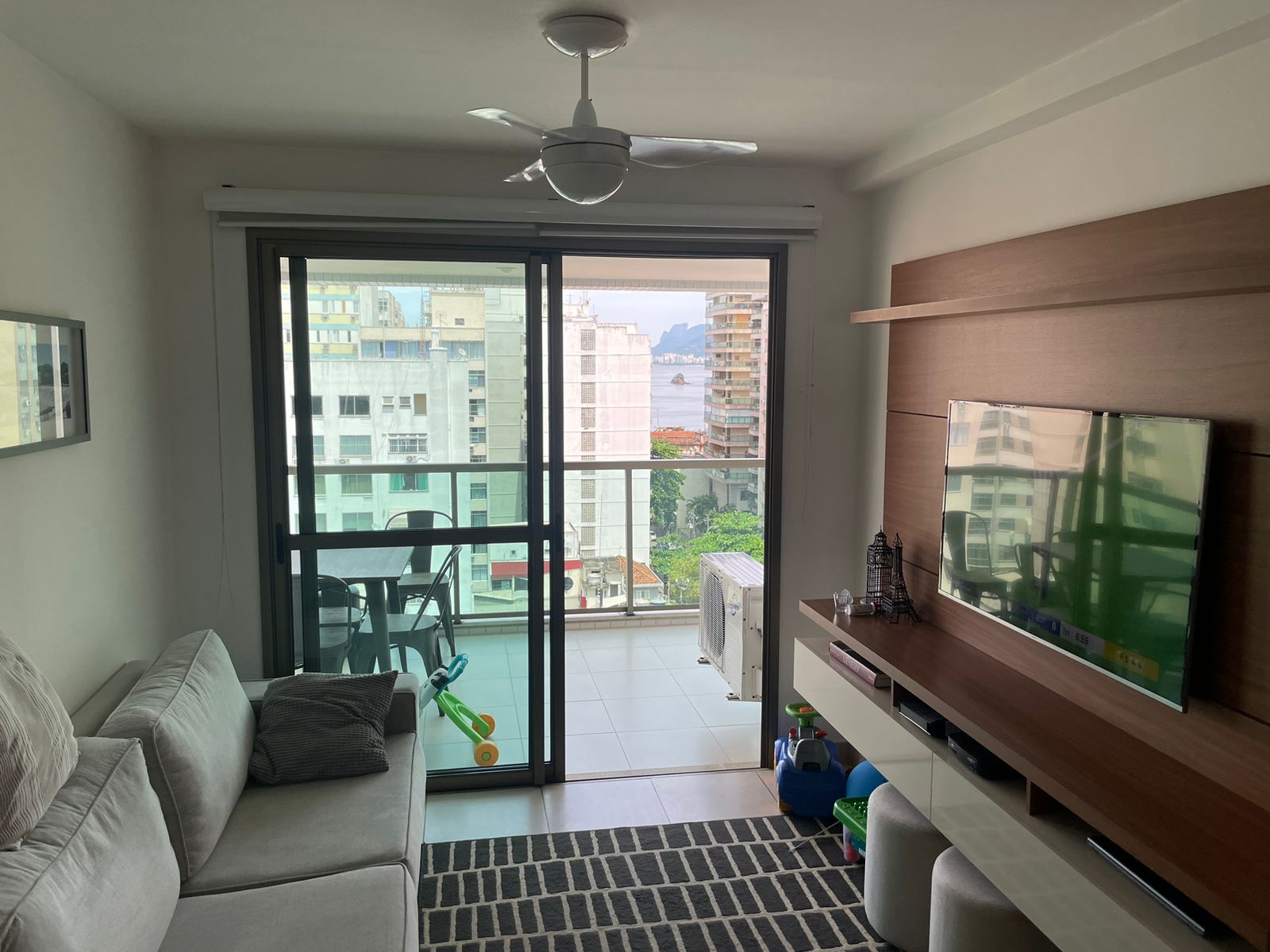 Imagem Apartamento com 2 Quartos à Venda, 76 m²em Icaraí - Niterói