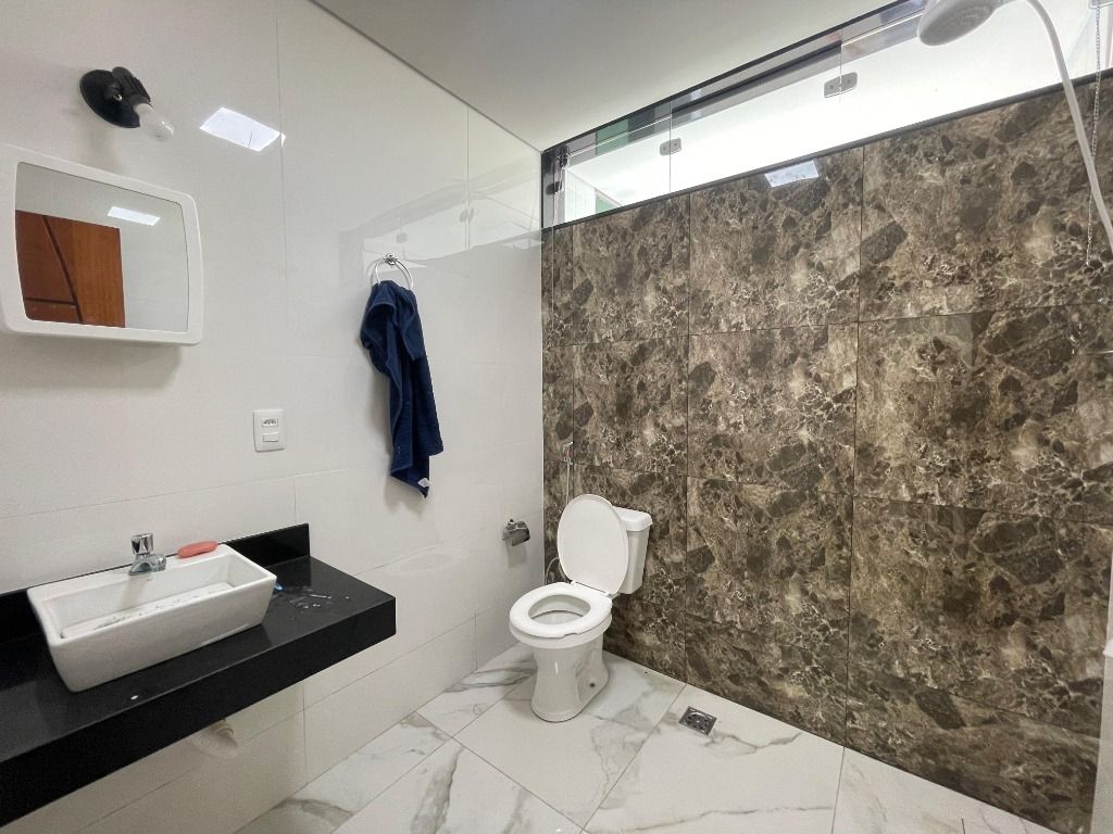 Imagem Casa com 2 Quartos à Venda, 94 m² em Santa Clara - Vespasiano