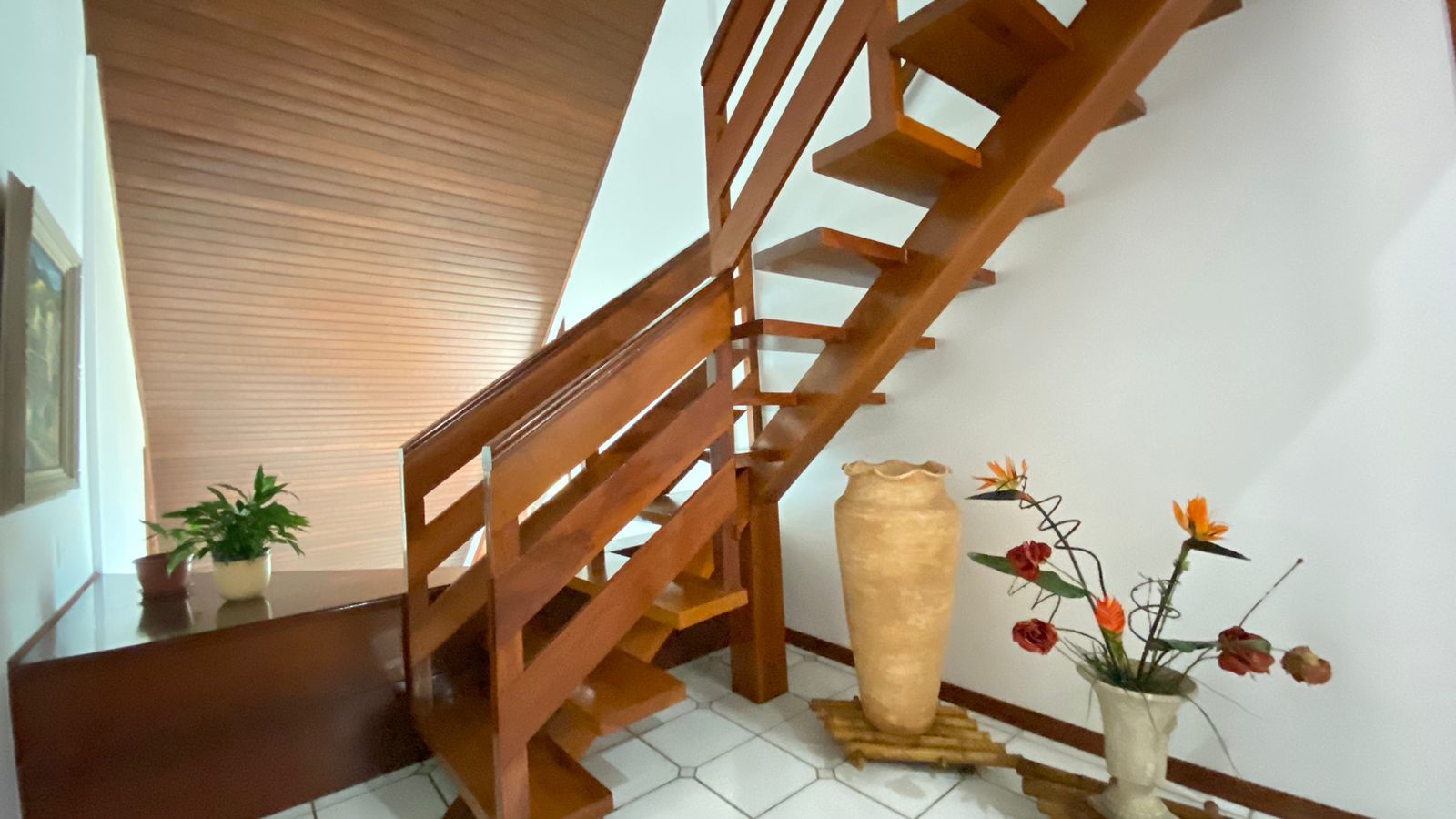 Foto do imóvel: Casa com 8 Quartos à Venda ou Temporada, 896 m² em Riviera - Bertioga