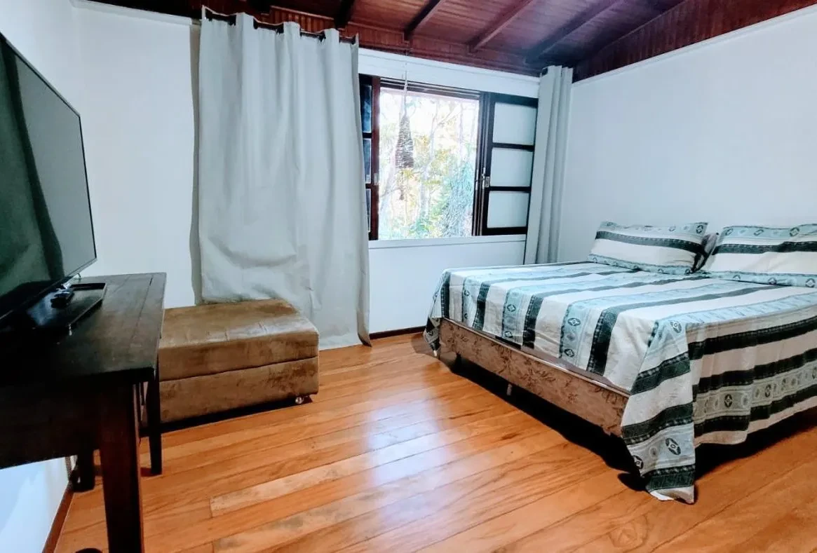 Imagem Casa com 4 Quartos à Venda, 432 m² em Chácaras Ana Lúcia - Embu das Artes