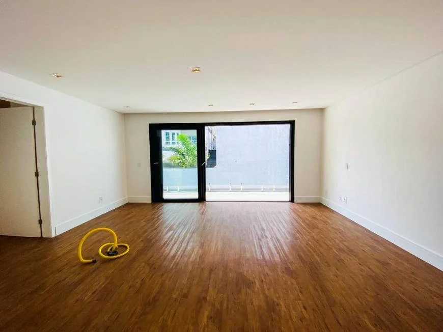 Imagem Casa de Condomínio com 4 Quartos à Venda, 400 m² em Parque Terra Nova II - São Bernardo do Campo