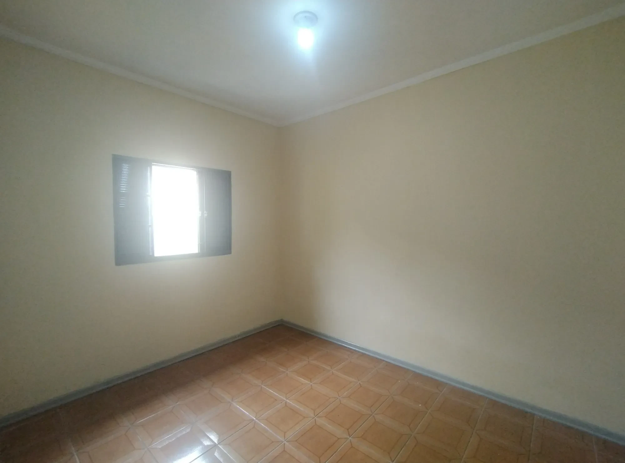 Imagem Casa com 2 Quartos para Alugar, 72 m² em São João - Jacareí