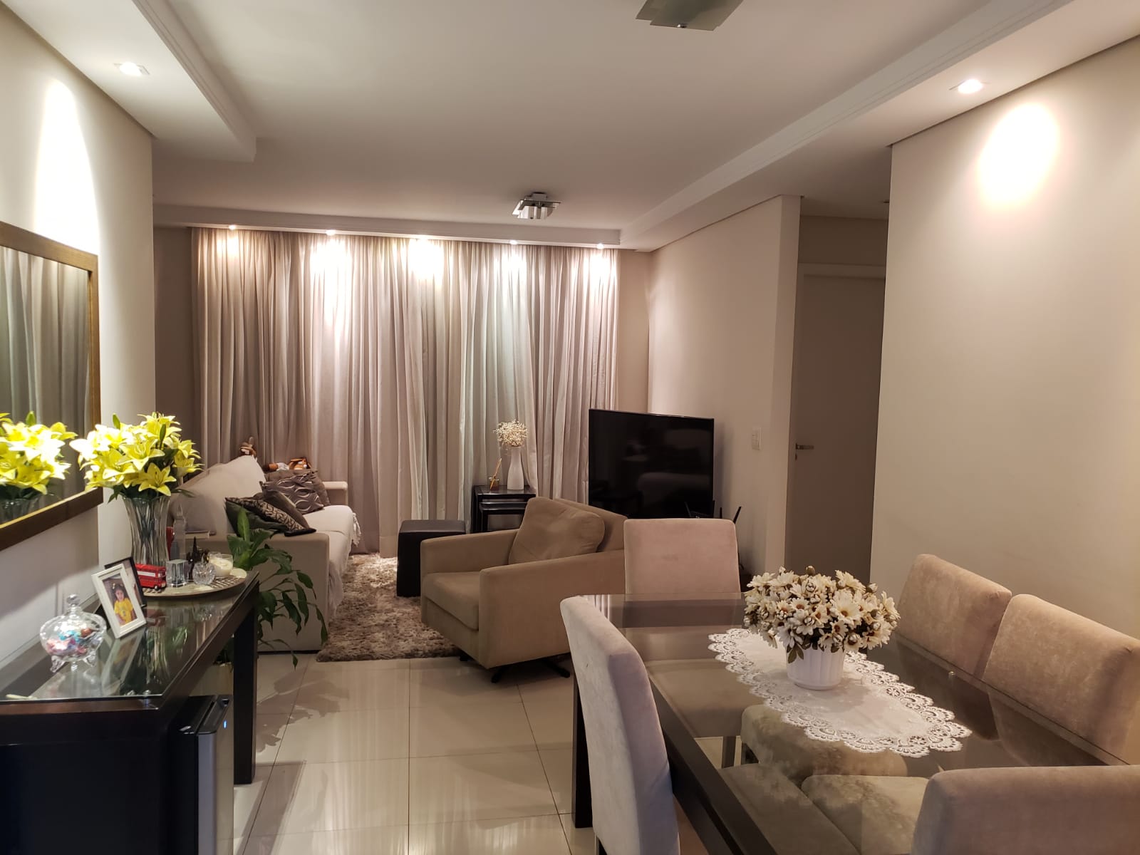 Imagem Apartamento com 3 Quartos à Venda, 103 m²em Moema - São Paulo