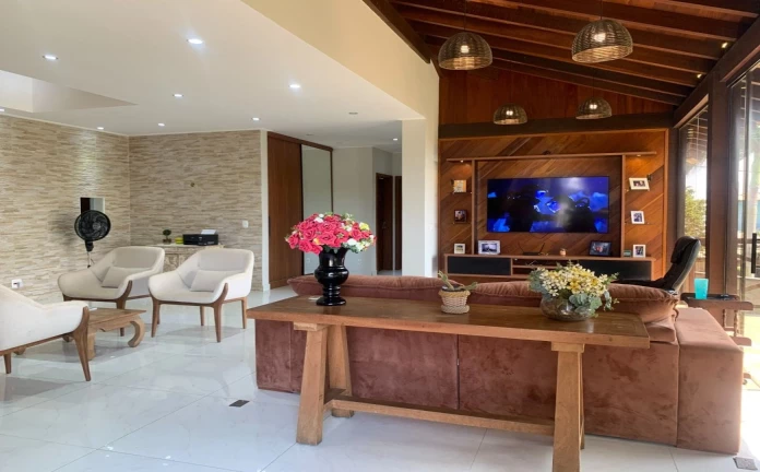 Imagem Casa com 5 Quartos à Venda, 410 m² em Vila Verde - Armação dos Búzios