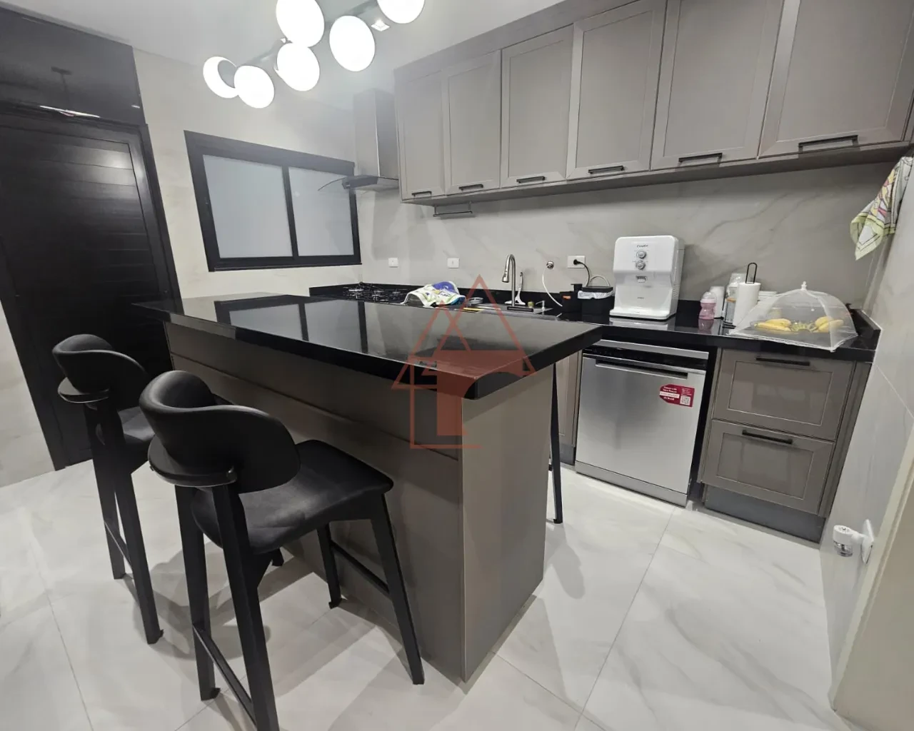Imagem Sobrado com 5 Quartos à Venda, 271 m² em Jardim Casqueiro - Cubatão
