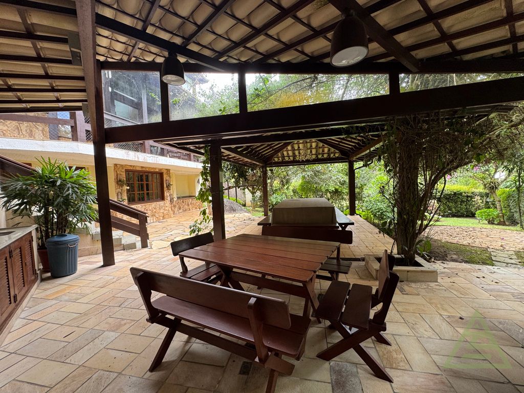 Foto do imóvel: Casa de Condomínio com 4 Quartos à Venda, 273 m² em Cuiabá - Petrópolis