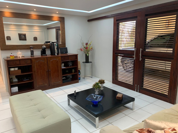 Imagem Sobrado com 4 Quartos à Venda, 600 m² em Engenheiro Luciano Cavalcante - Fortaleza