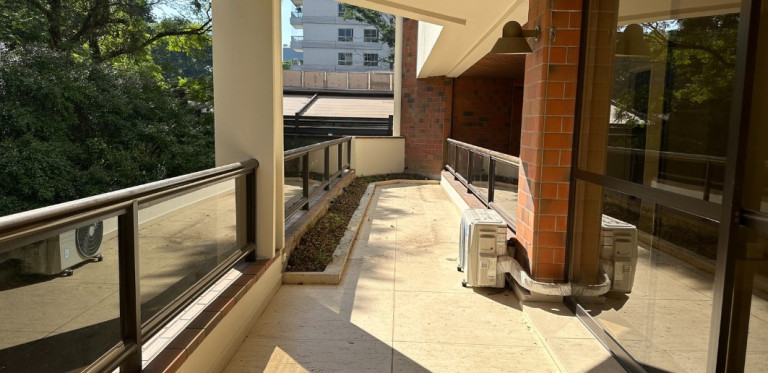 Imagem Apartamento com 4 Quartos à Venda ou Locação, 284 m² em Jardim Europa - São Paulo