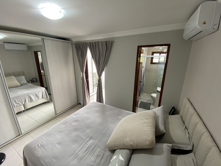 Imagem Casa com 2 Quartos à Venda, 100 m² em Messejana - Fortaleza