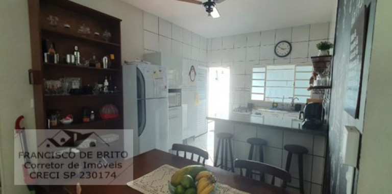 Imagem Casa com 2 Quartos à Venda, 67 m² em Vila Bionde - Cruzeiro
