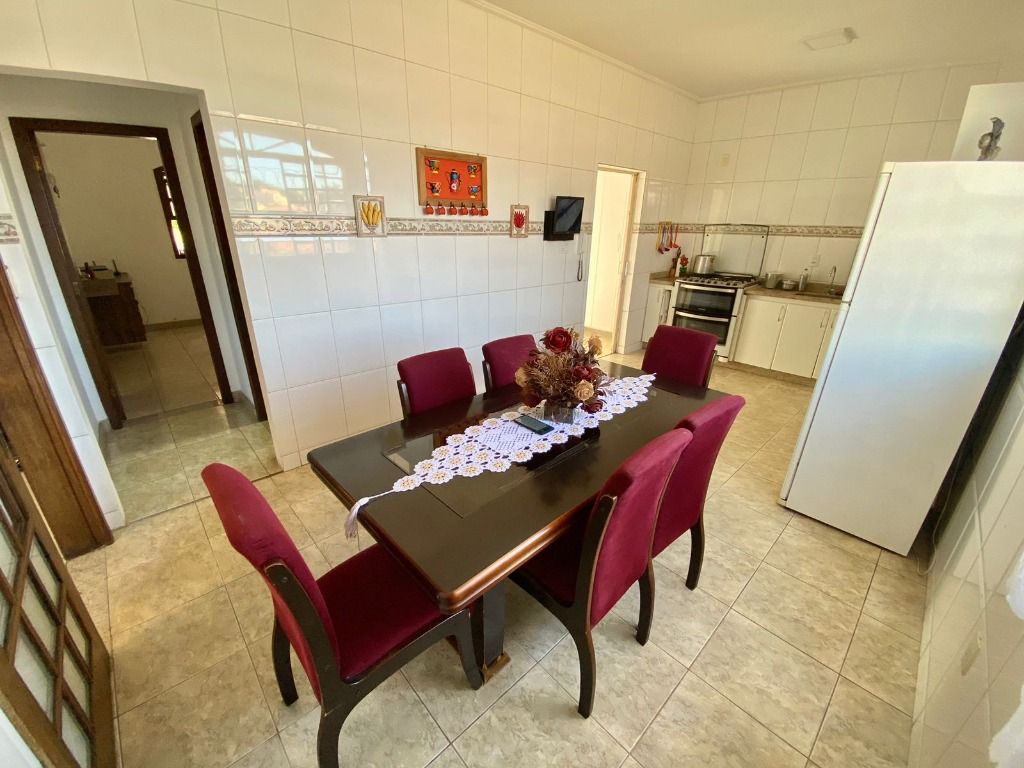 Imagem Casa com 3 Quartos à Venda, 250 m² em Santa Mônica - Belo Horizonte