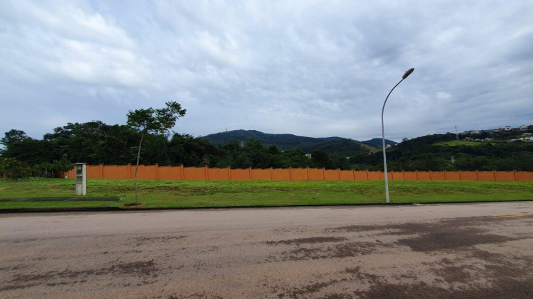 Terreno em Condomínio à Venda, 700 m²em Chácara Terra Nova - Jundiaí