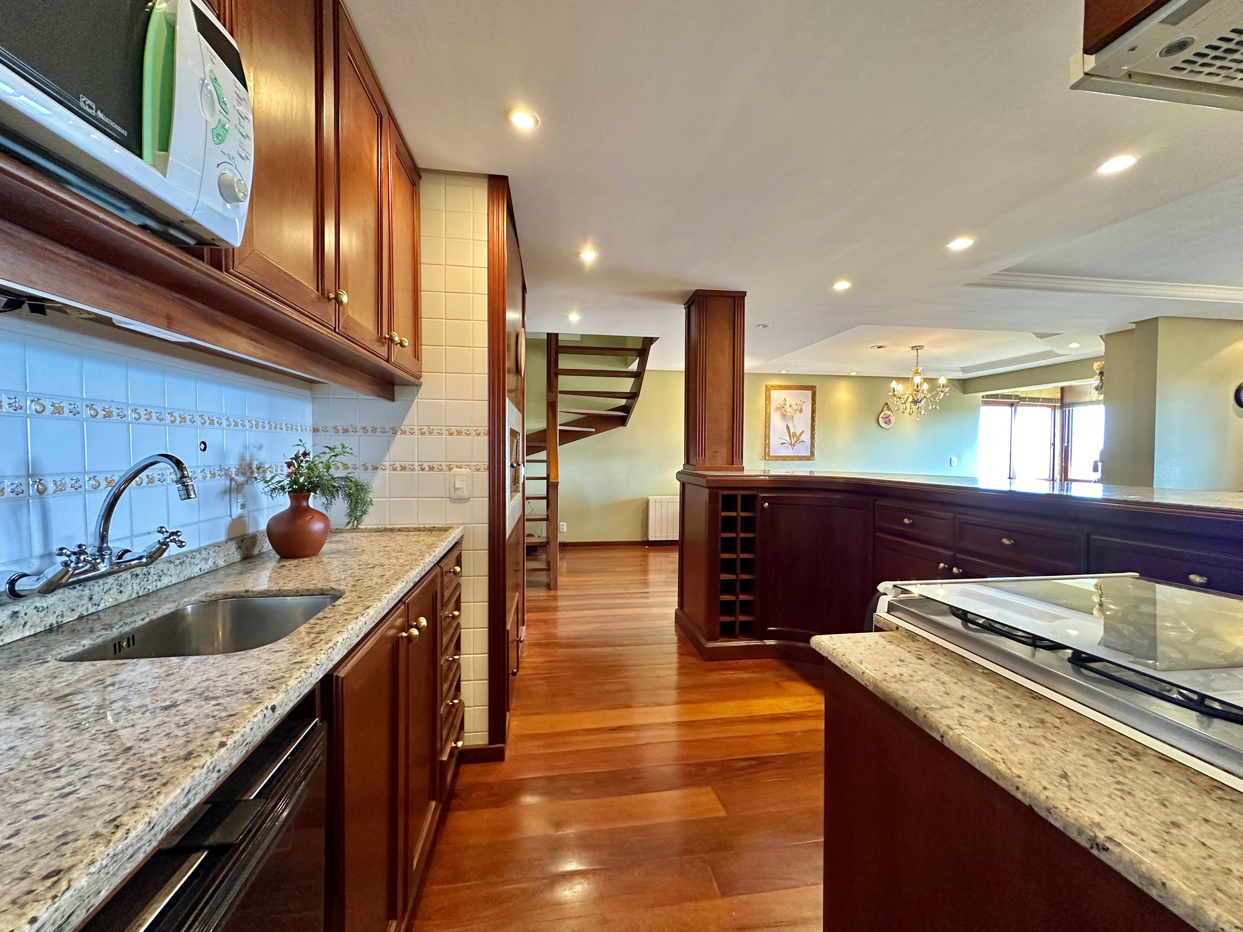 Imagem Apartamento com 4 Quartos à Venda, 154 m²em Bavária - Gramado