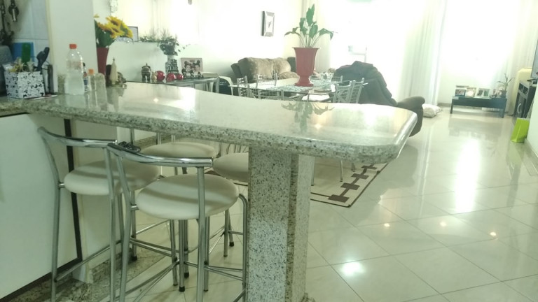 Imagem Apartamento com 2 Quartos à Venda, 90 m² em Centro - Taubaté