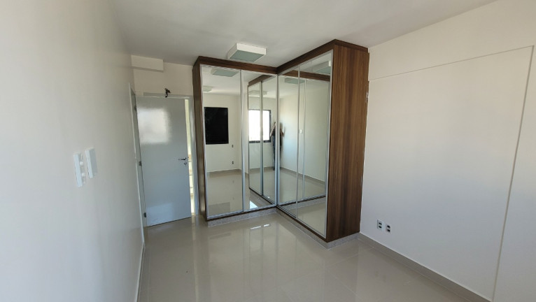 Imagem Apartamento com 3 Quartos à Venda,  em Setor Oeste - Goiânia
