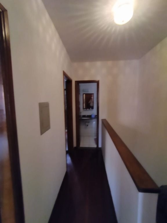Imagem Sobrado com 3 Quartos à Venda, 126 m² em Centro - Londrina