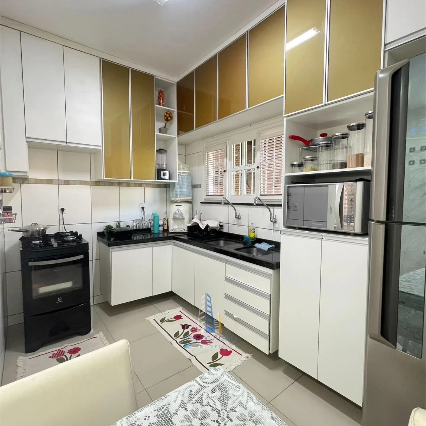 Imagem Casa com 4 Quartos à Venda, 212 metros em Maraponga - Fortaleza