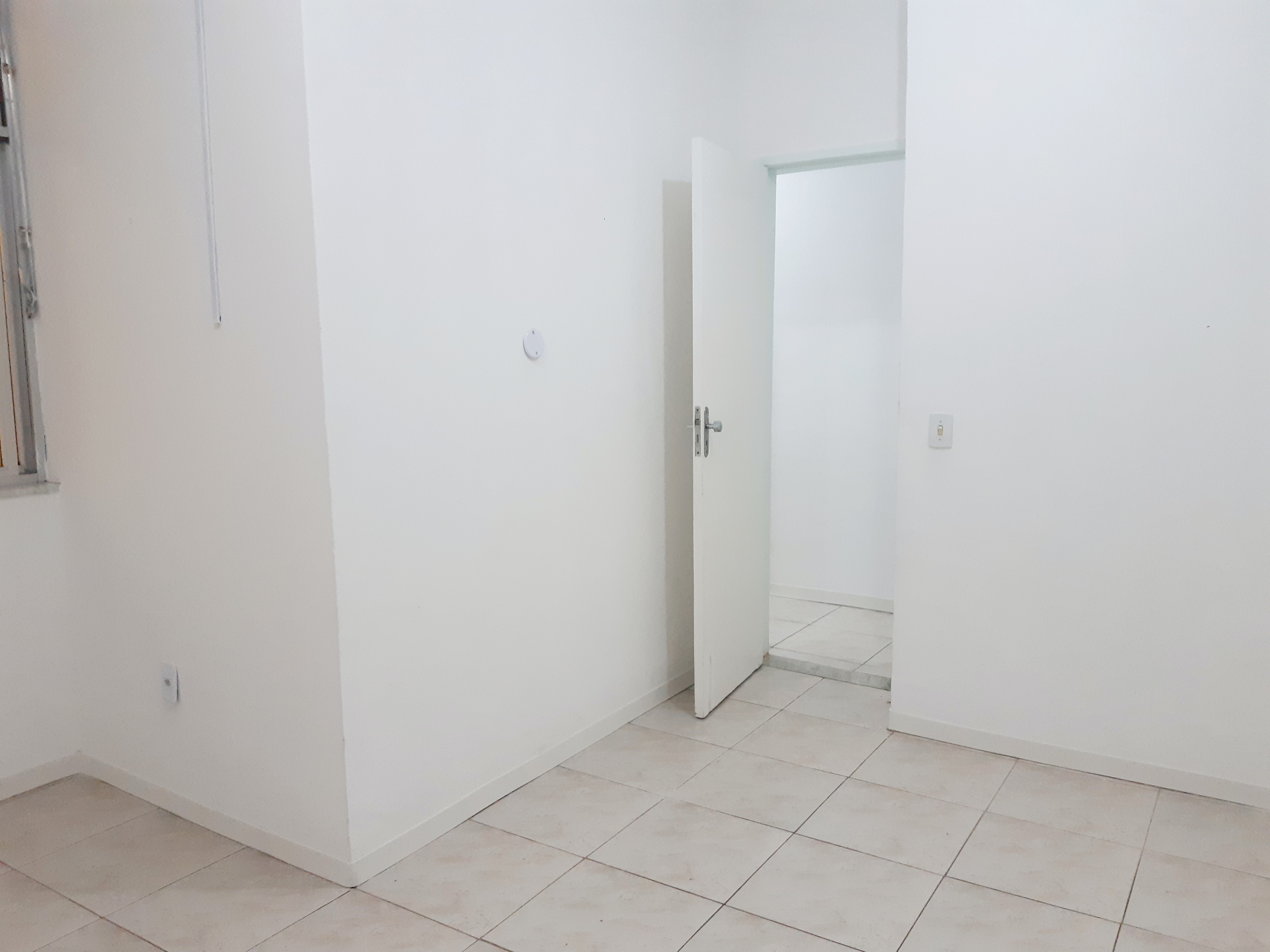 Imagem Casa de Vila com 1 Quarto para Alugar, 60 m² em Curicica - Rio de Janeiro
