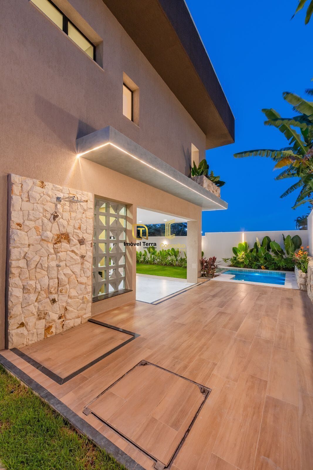 Imagem Casa de Condomínio com 5 Quartos à Venda, 356 m² em Cidade Alpha - Eusébio