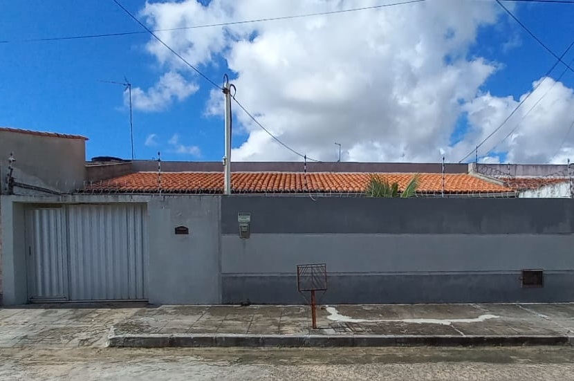 Imagem Casa com 3 Quartos à Venda, 198 m² em Pitimbu - Natal