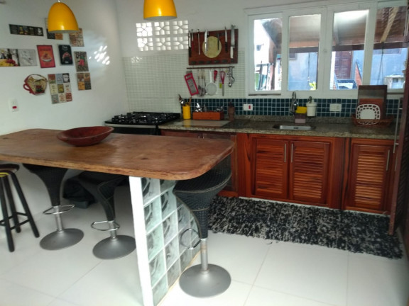 Imagem Sobrado com 3 Quartos à Venda, 480 m² em Felix - Ubatuba