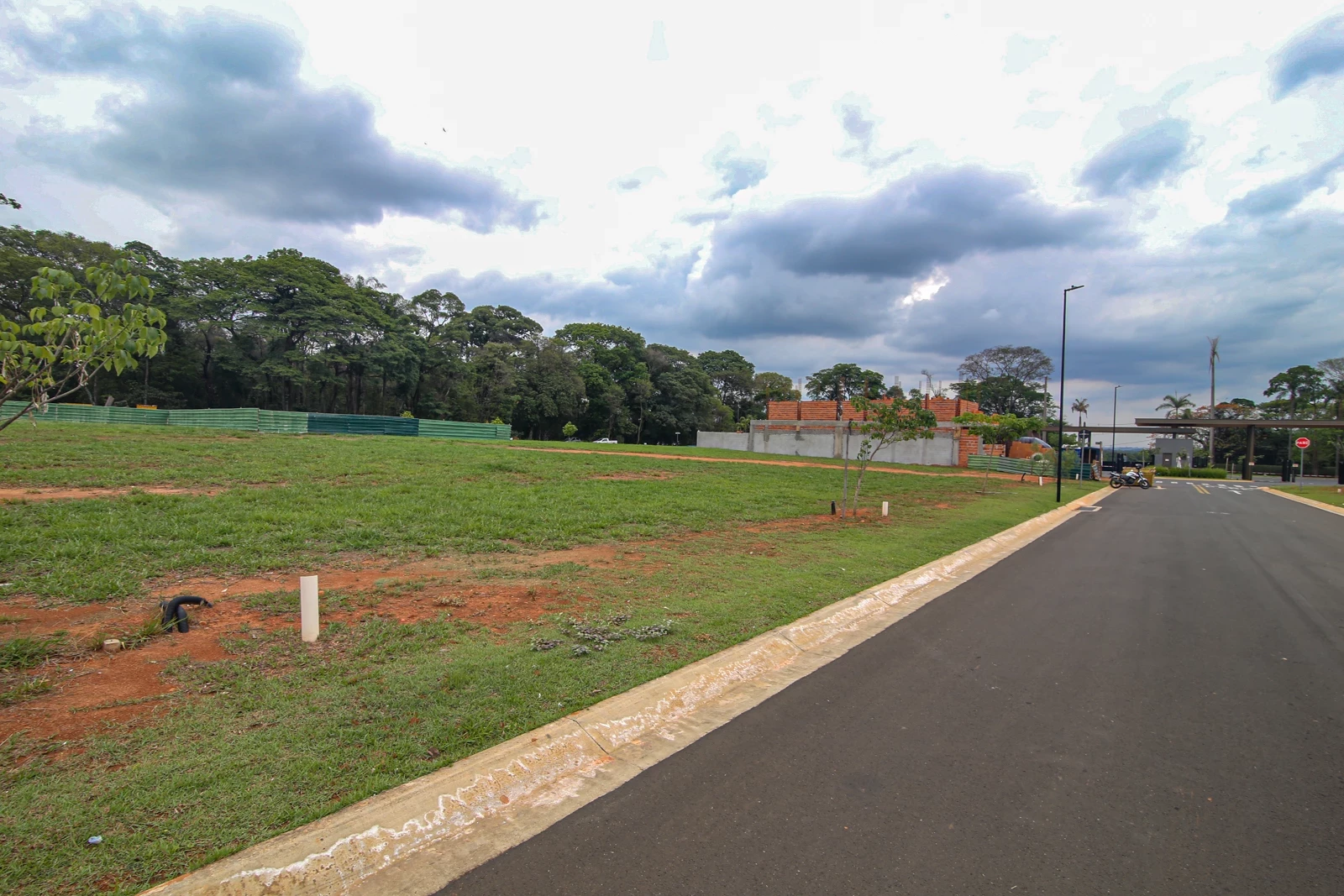 Foto do imóvel: Terreno em Condomínio à Venda, 360 m² em Jardim Villa Sapezal - Indaiatuba