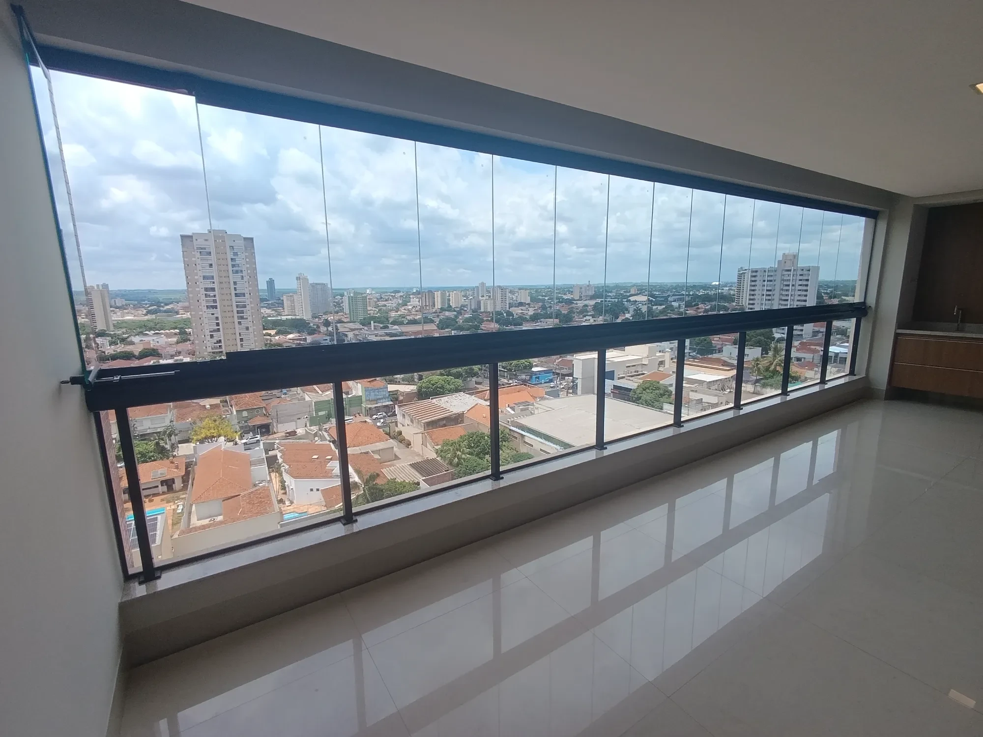 Imagem Apartamento com 3 Quartos para Alugar, 204 m² em Centro - Araçatuba