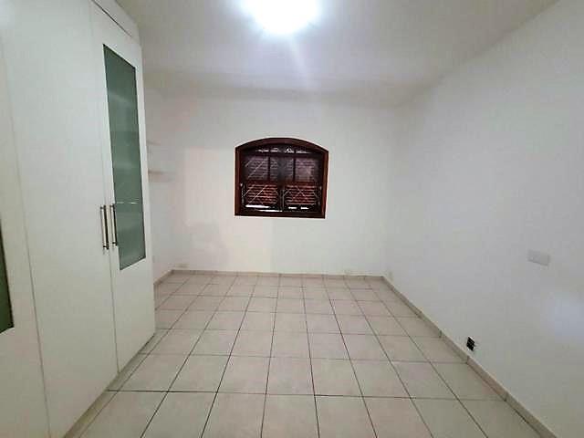 Imagem Sobrado com 3 Quartos à Venda, 200 m²em Conjunto Residencial Novo Pacaembu - São Paulo