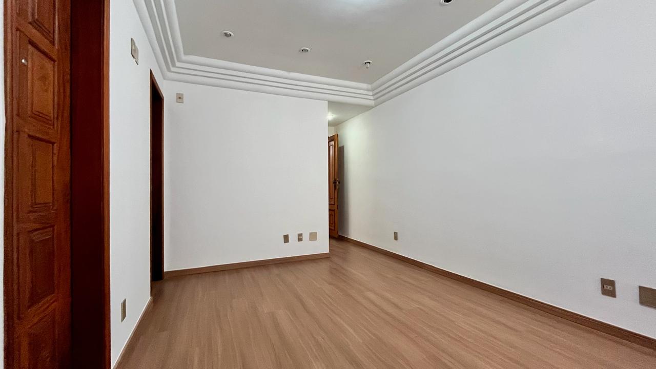 Imagem Sala Comercial à Venda, 32 m²em Centro - Juiz de Fora