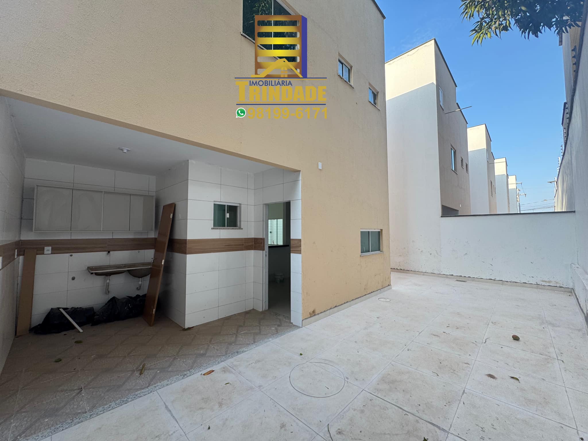 Imagem Casa de Condomínio com 3 Quartos à Venda, 200 m² em Alto do Calhau - São Luís