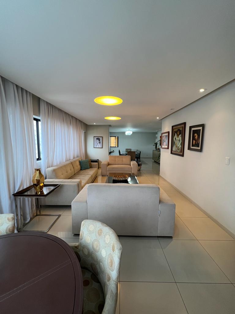 Imagem Apartamento com 4 Quartos à Venda, 226 m² em Monteiro - Recife