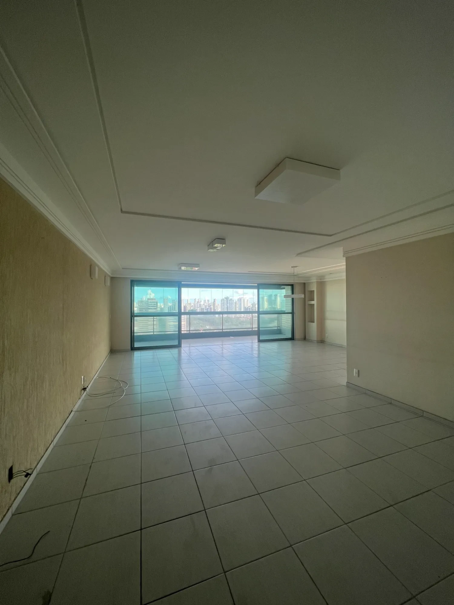 Imagem Apartamento com 4 Quartos à Venda, 208 m² em Jaqueira - Recife