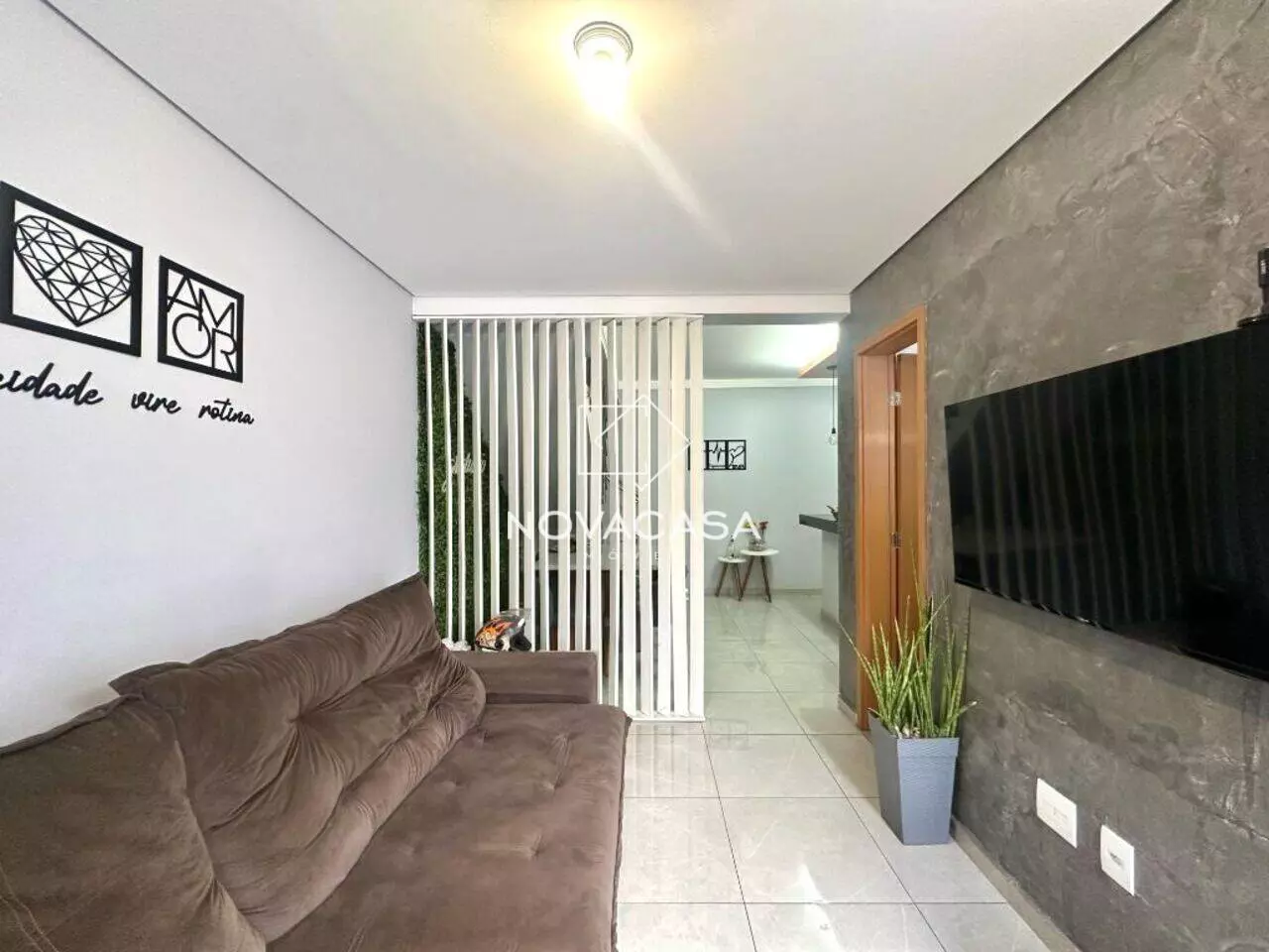 Imagem Casa com 2 Quartos à Venda, 70 m² em Santa Mônica - Belo Horizonte