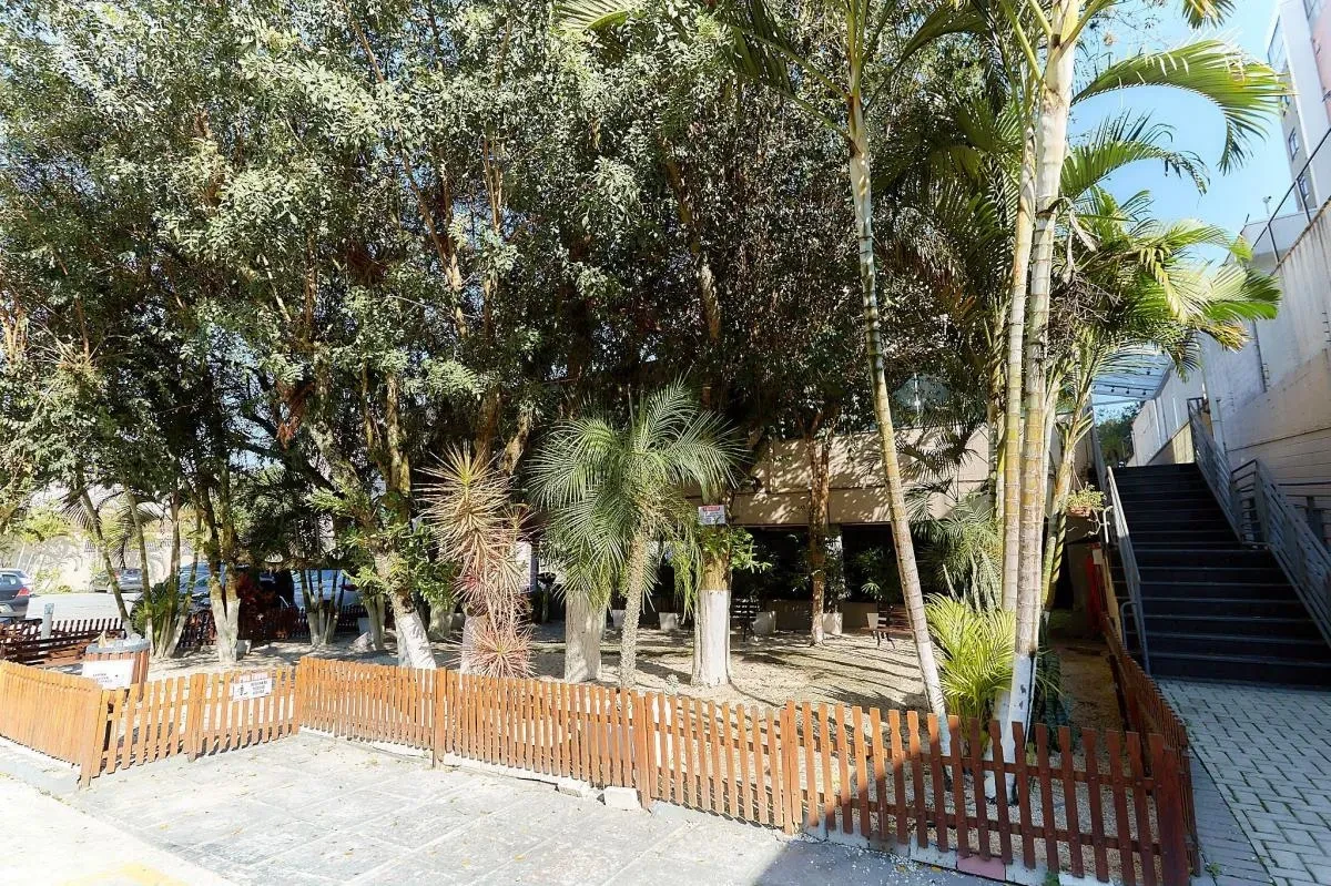 Imagem Apartamento com 2 Quartos à Venda, 52 m² em Cristo Rei - Curitiba