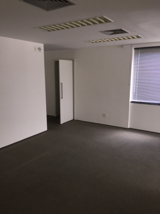 Imagem Sala Comercial à Venda ou Locação,  em Vila Cordeiro - São Paulo