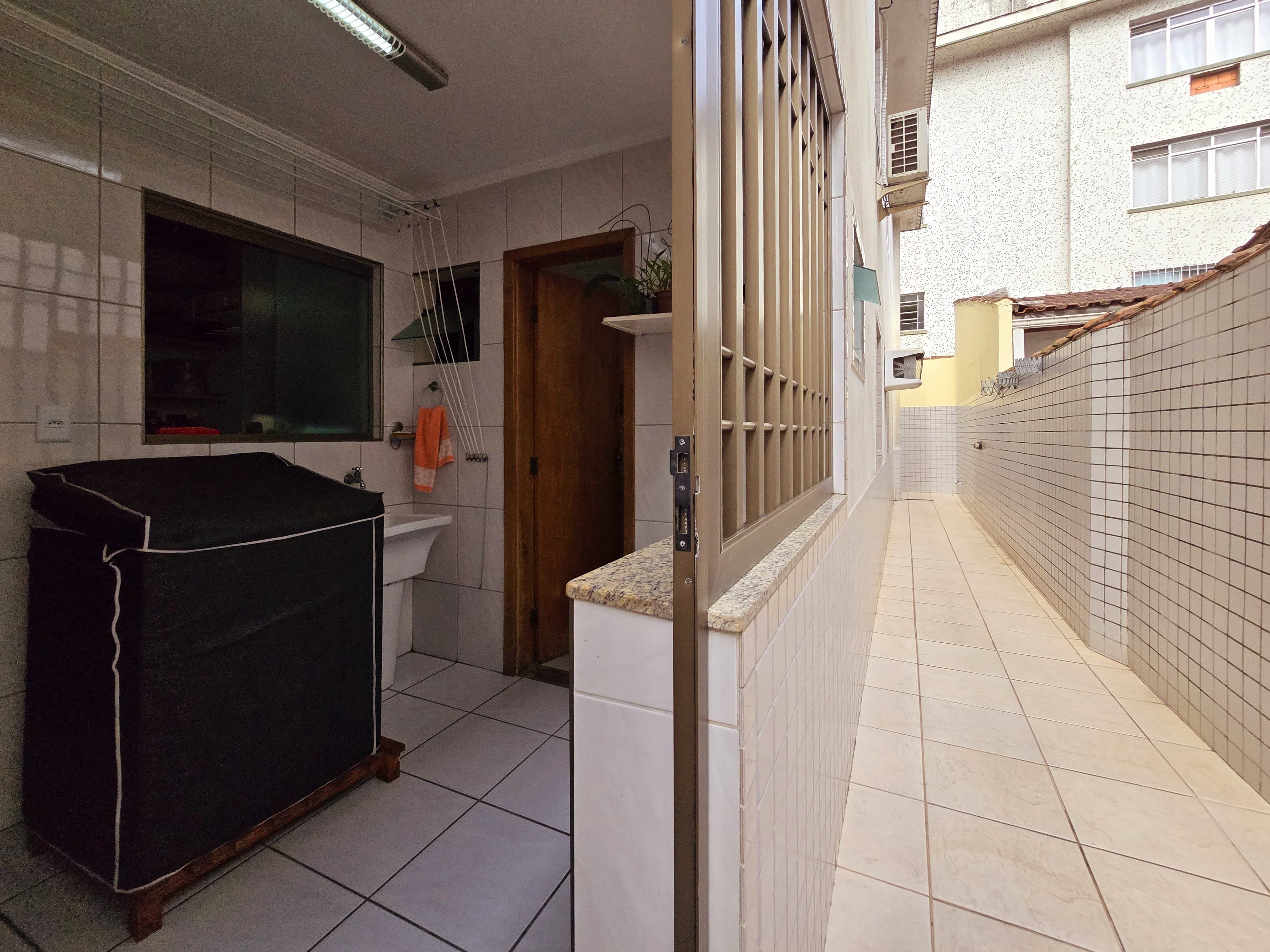 Foto do imóvel: Sobrado com 3 Quartos à Venda, 120 m²em Embaré - Santos