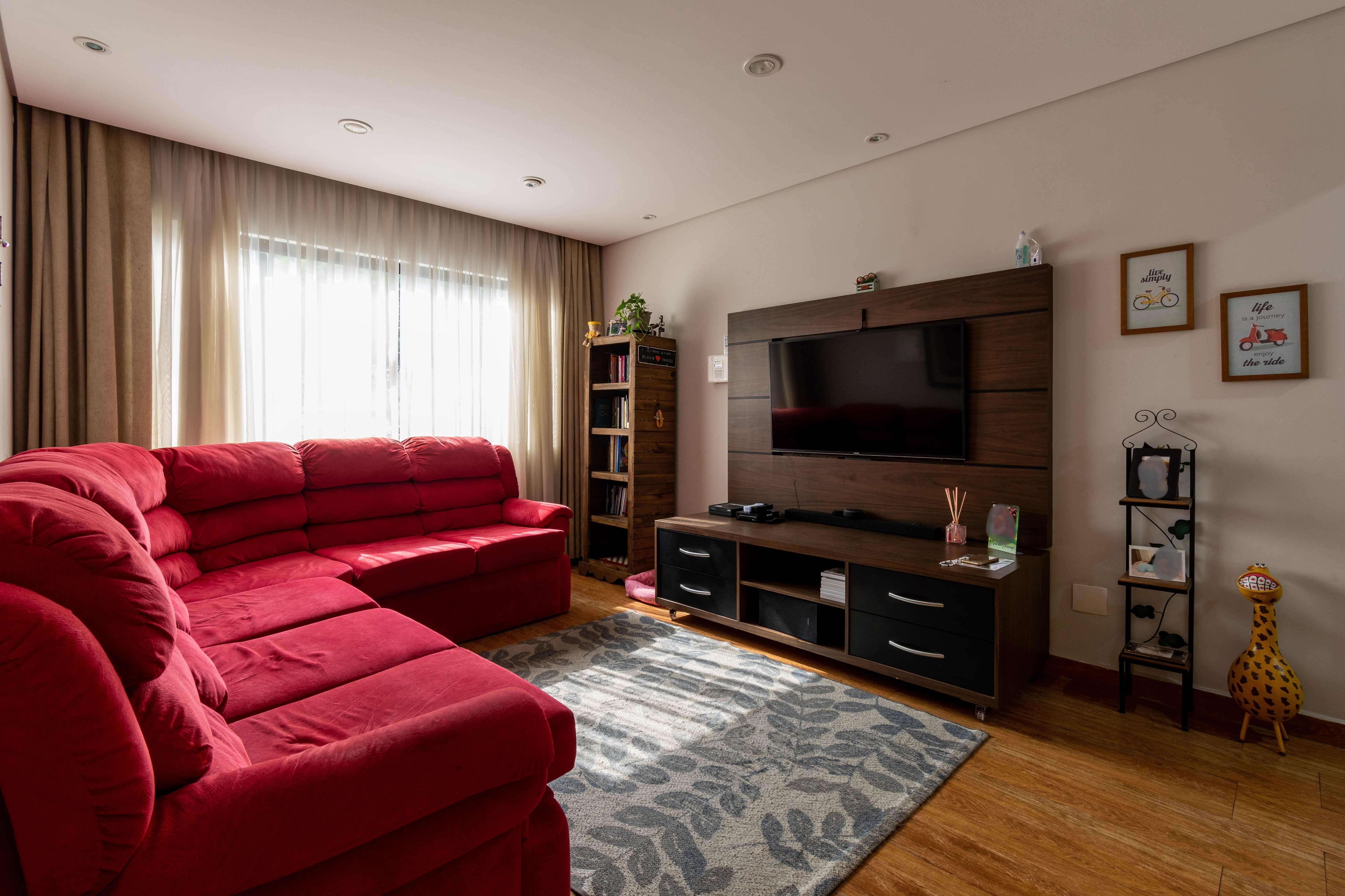 Imagem Sobrado com 3 Quartos à Venda, 171 m²em Jardim Piqueroby - São Paulo