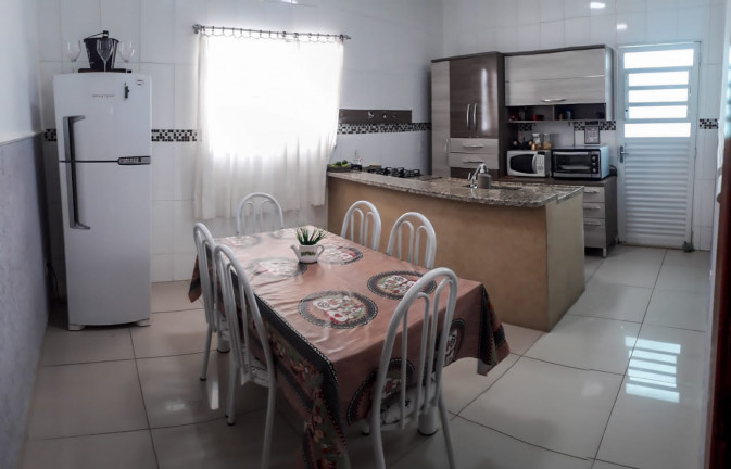 Imagem Casa com 3 Quartos à Venda, 210 m² em Jardim São José - Cruzeiro