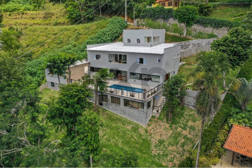 Foto do imóvel: Casa de Condomínio com 5 Quartos à Venda, 608 m² em Itaipava - Petrópolis