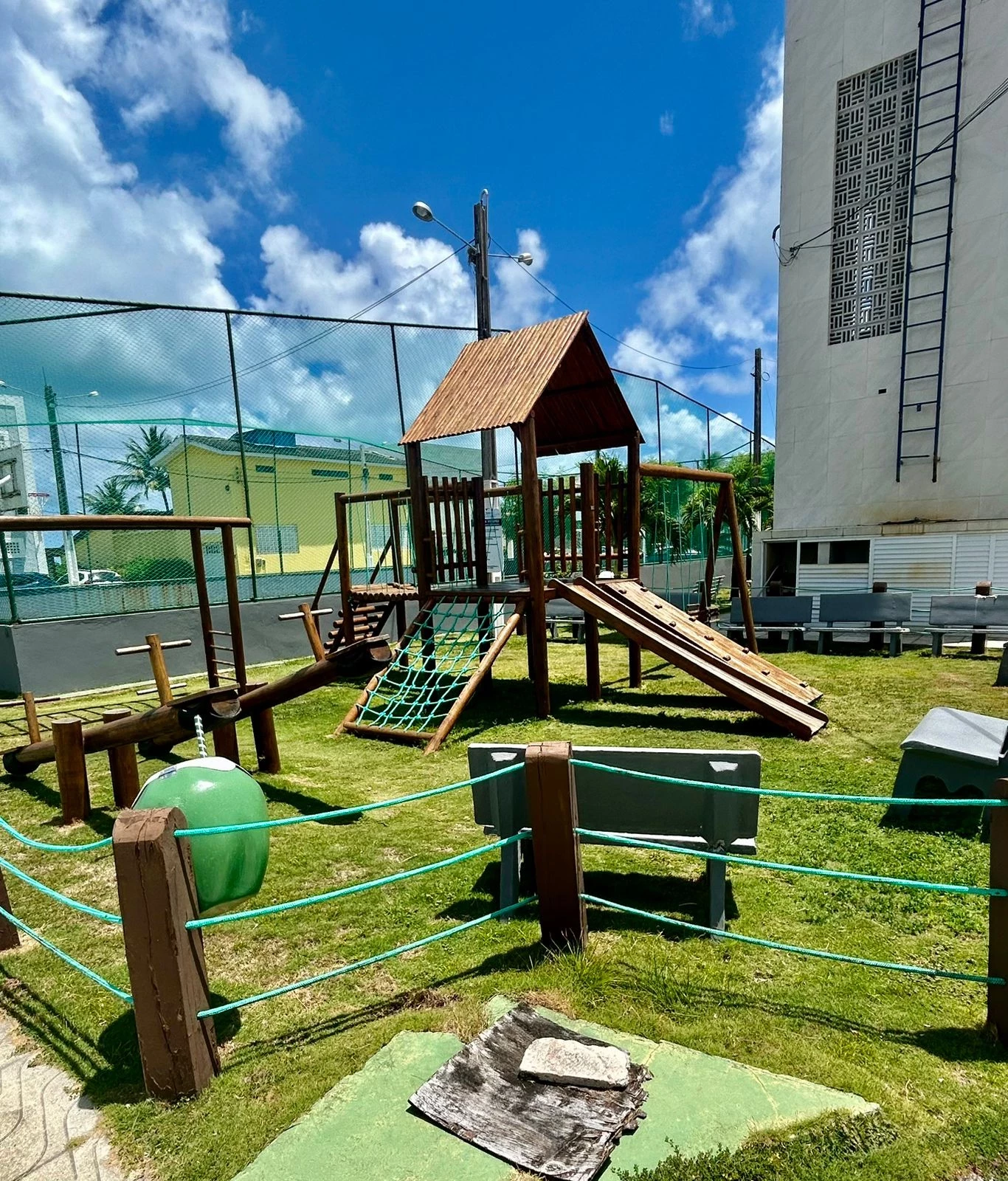 Imagem Casa com 5 Quartos para Alugar, 150 m² em Tamandaré - Tamandaré