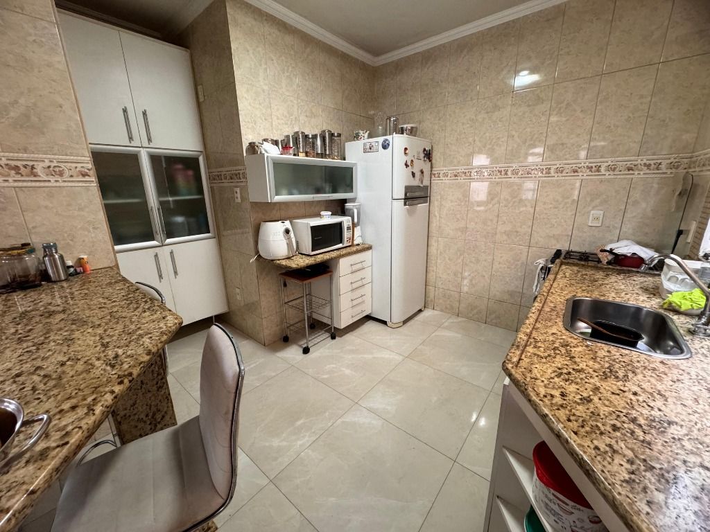 Imagem Casa com 4 Quartos à Venda, 249 m² em Tijuca - Contagem