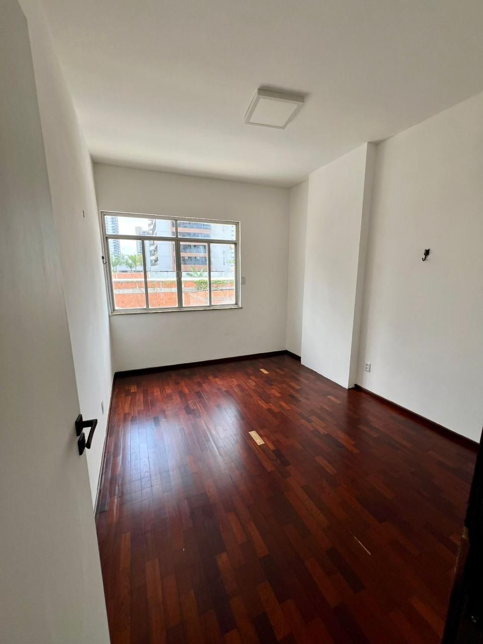 Imagem Apartamento com 3 Quartos à Venda, 92 m²em Batista Campos - Belém