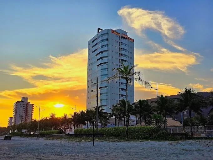 Imagem Apartamento com 2 Quartos à Venda, 65 m² em Solemar - Praia Grande