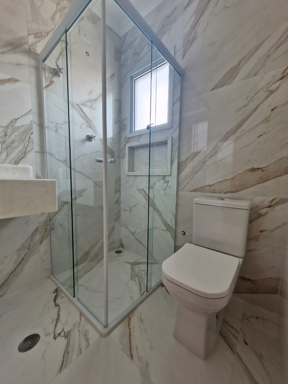 Imagem Sobrado com 3 Quartos à Venda, 185 m²em Parque São Domingos - São Paulo