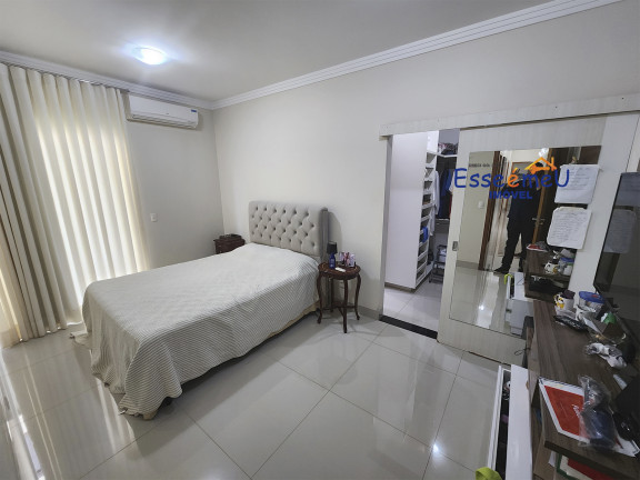 Imagem Casa de Condomínio com 5 Quartos à Venda, 354 m² em Jardins Madri - Goiânia