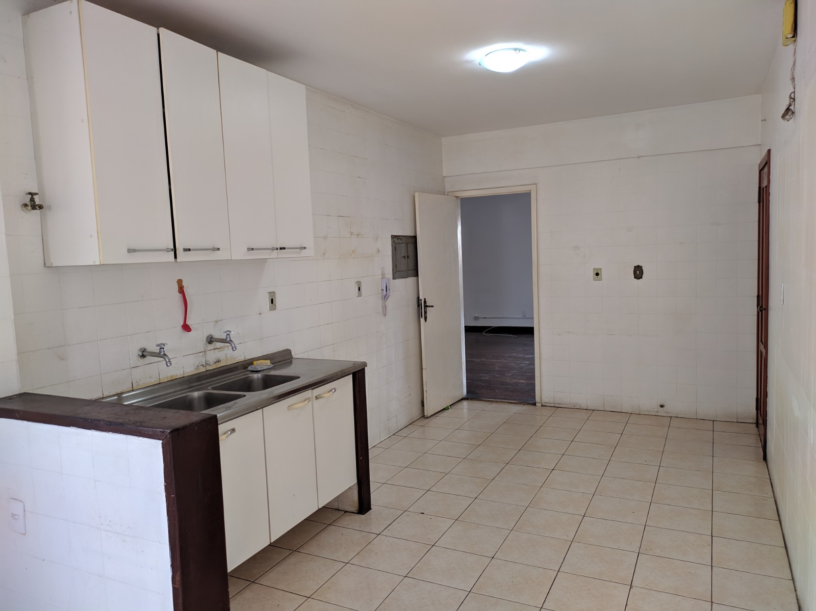 Imagem Apartamento com 4 Quartos para Alugar, 200 m²em Jurunas - Belém
